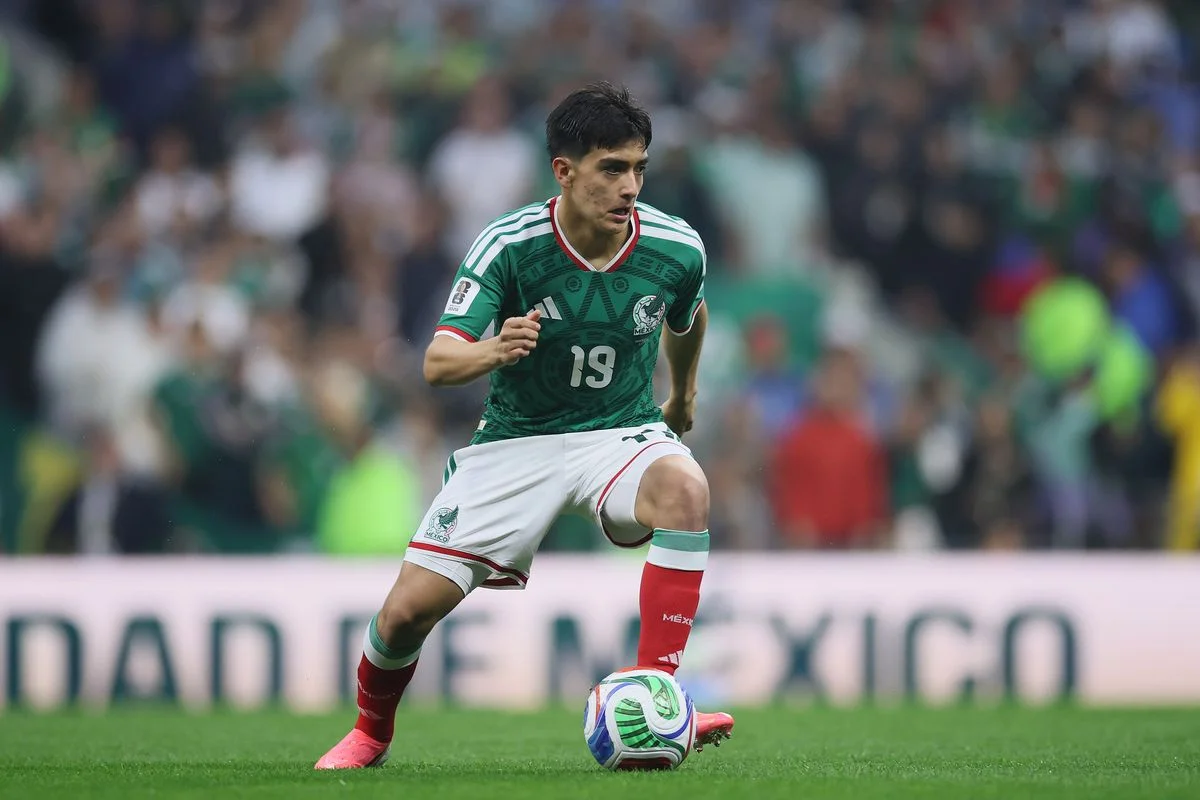 Gilberto Mora of Mexico