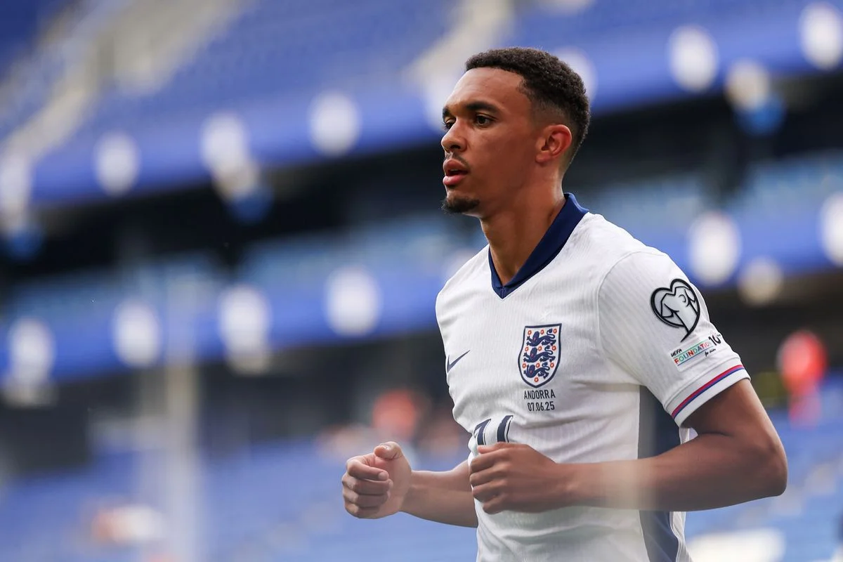 England right back Trent Alexander-Arnold running